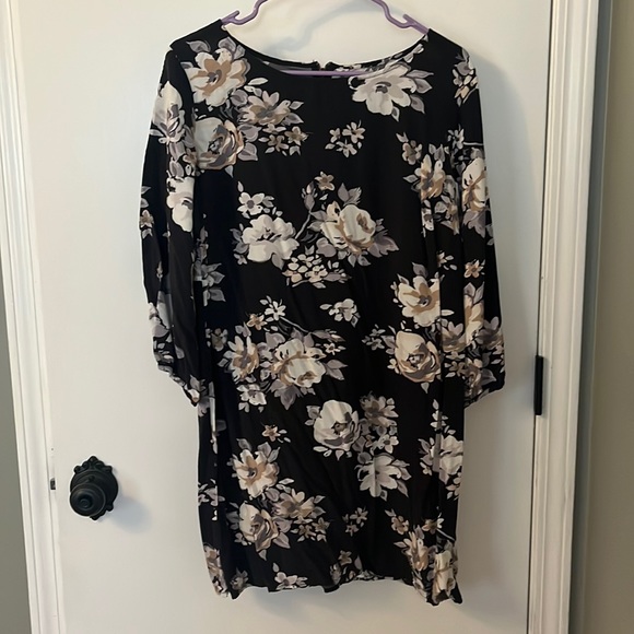 Old Navy Dresses & Skirts - Floral Old Navy dress